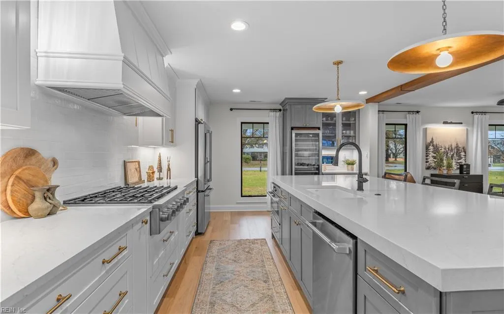 Virginia Beach, Virginia 23455, United States, 4 Bedrooms Bedrooms, ,3 BathroomsBathrooms,Residential,Active,220169