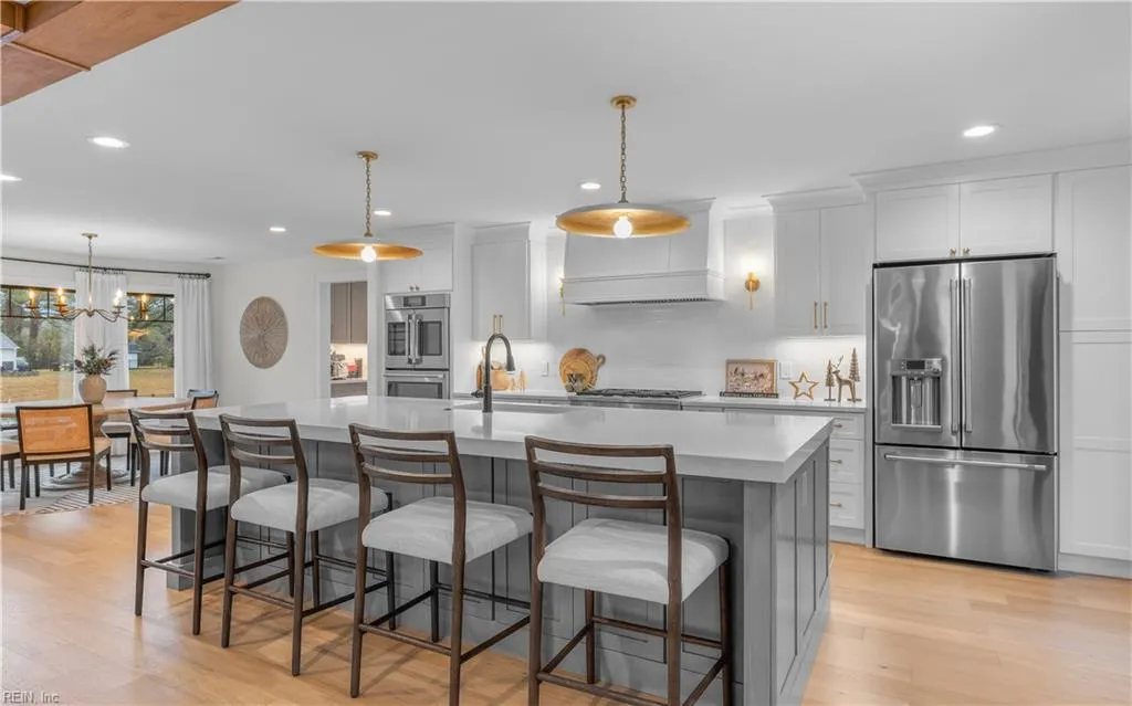 Virginia Beach, Virginia 23455, United States, 4 Bedrooms Bedrooms, ,3 BathroomsBathrooms,Residential,Active,220169