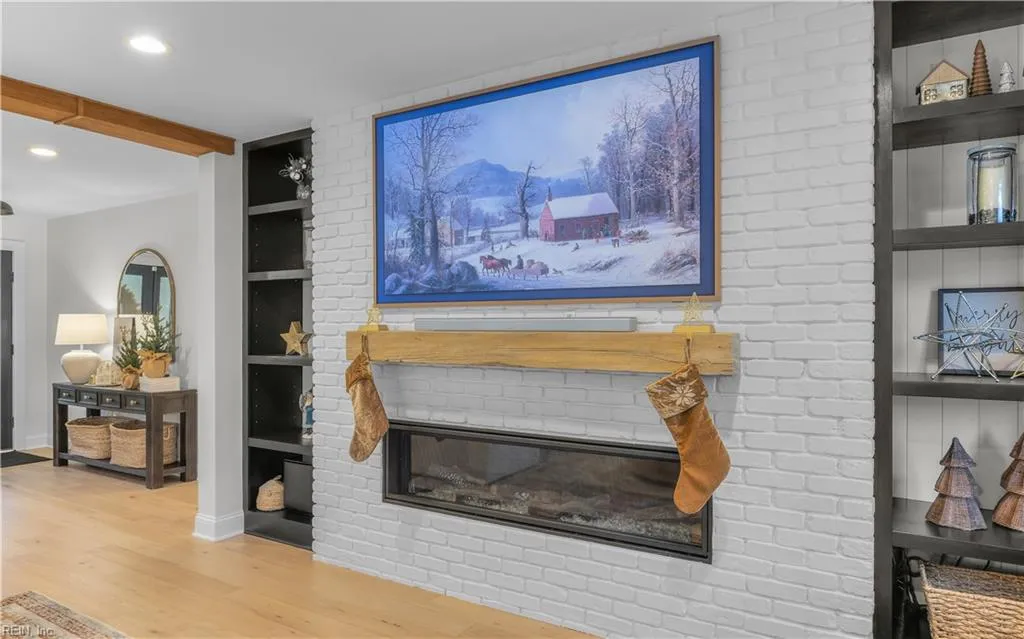 Virginia Beach, Virginia 23455, United States, 4 Bedrooms Bedrooms, ,3 BathroomsBathrooms,Residential,Active,220169