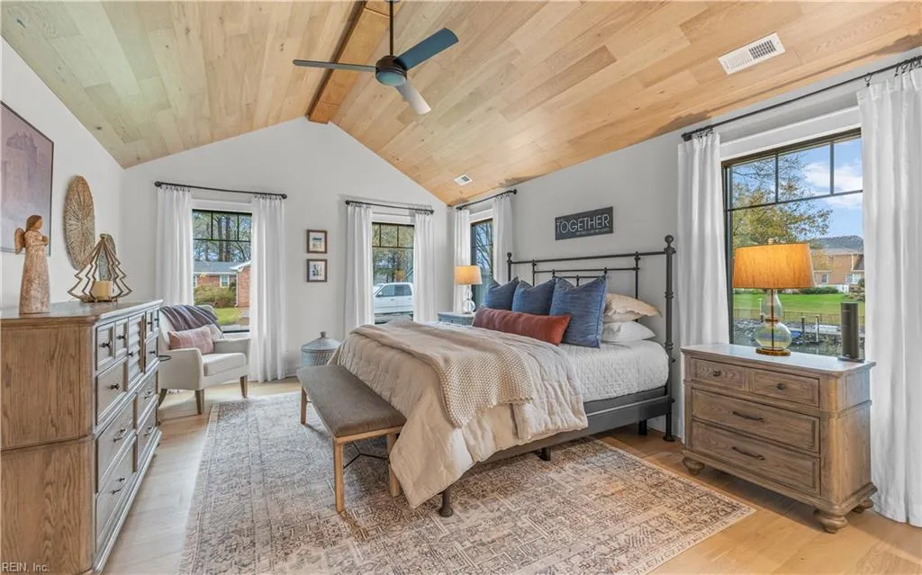 Virginia Beach, Virginia 23455, United States, 4 Bedrooms Bedrooms, ,3 BathroomsBathrooms,Residential,Active,220169