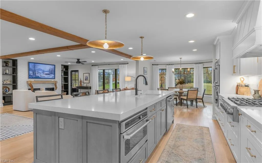 Virginia Beach, Virginia 23455, United States, 4 Bedrooms Bedrooms, ,3 BathroomsBathrooms,Residential,Active,220169