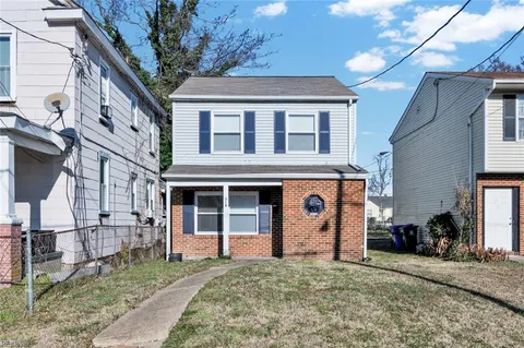 318 Maple Avenue, Newport News, VA 23607 - #: 10565459