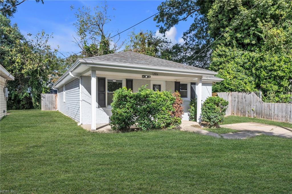 Photo of 2931 Peronne Avenue, Norfolk, VA 23509 (MLS # 10658404)