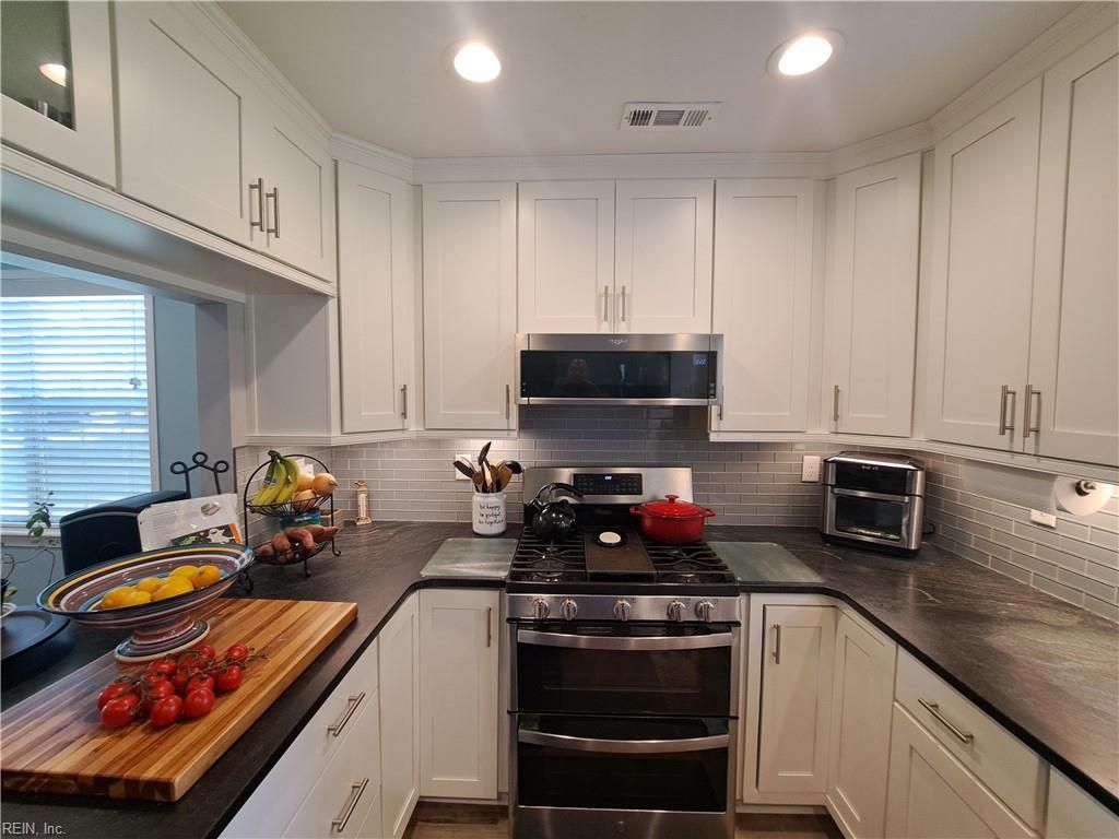 Photo of 2128 Teasdale Drive, Virginia Beach, VA 23454 (MLS # 10603455)