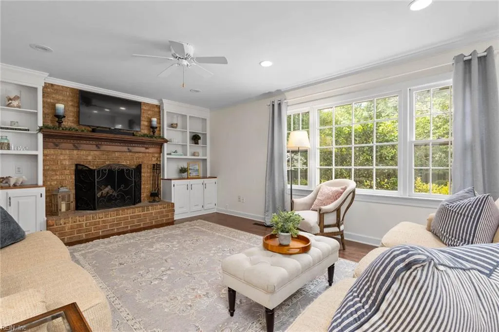 Virginia Beach, Virginia 23454, United States, 5 Bedrooms Bedrooms, ,4 BathroomsBathrooms,Residential,Active,145277