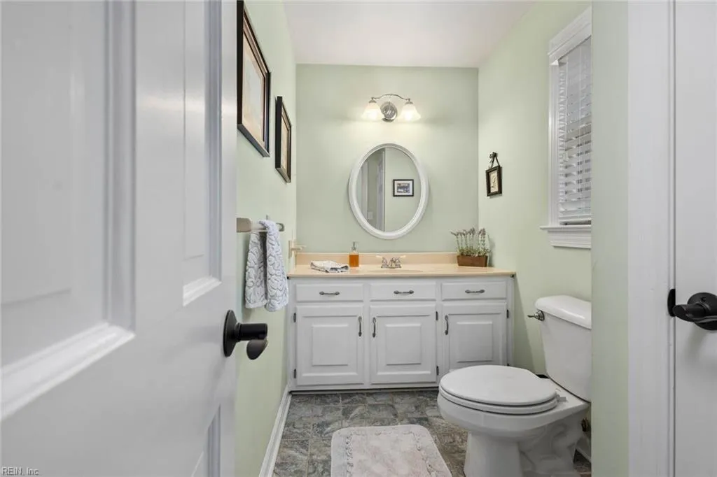 Virginia Beach, Virginia 23454, United States, 5 Bedrooms Bedrooms, ,4 BathroomsBathrooms,Residential,Active,145277