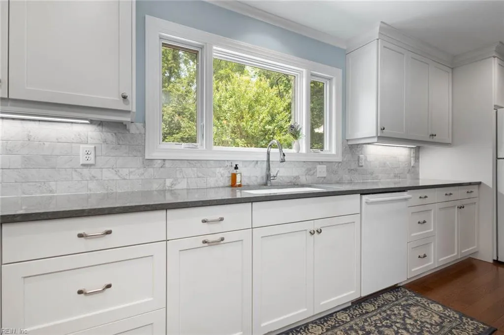 Virginia Beach, Virginia 23454, United States, 5 Bedrooms Bedrooms, ,4 BathroomsBathrooms,Residential,Active,145277