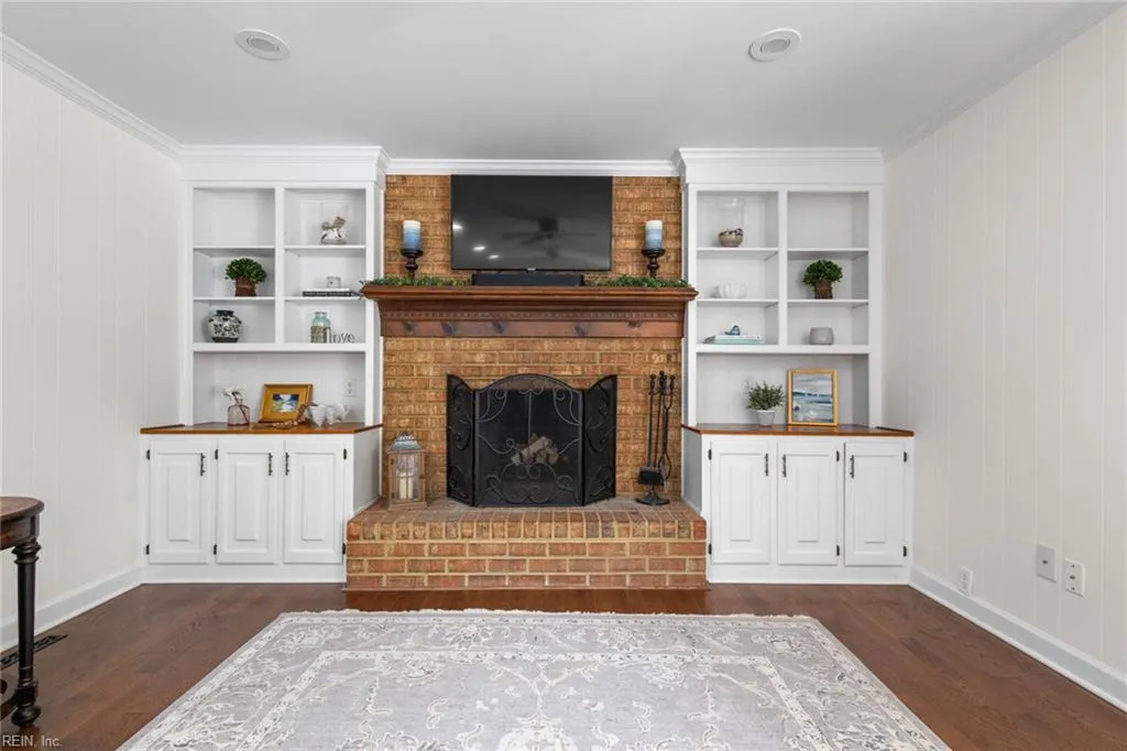 Virginia Beach, Virginia 23454, United States, 5 Bedrooms Bedrooms, ,4 BathroomsBathrooms,Residential,Active,145277