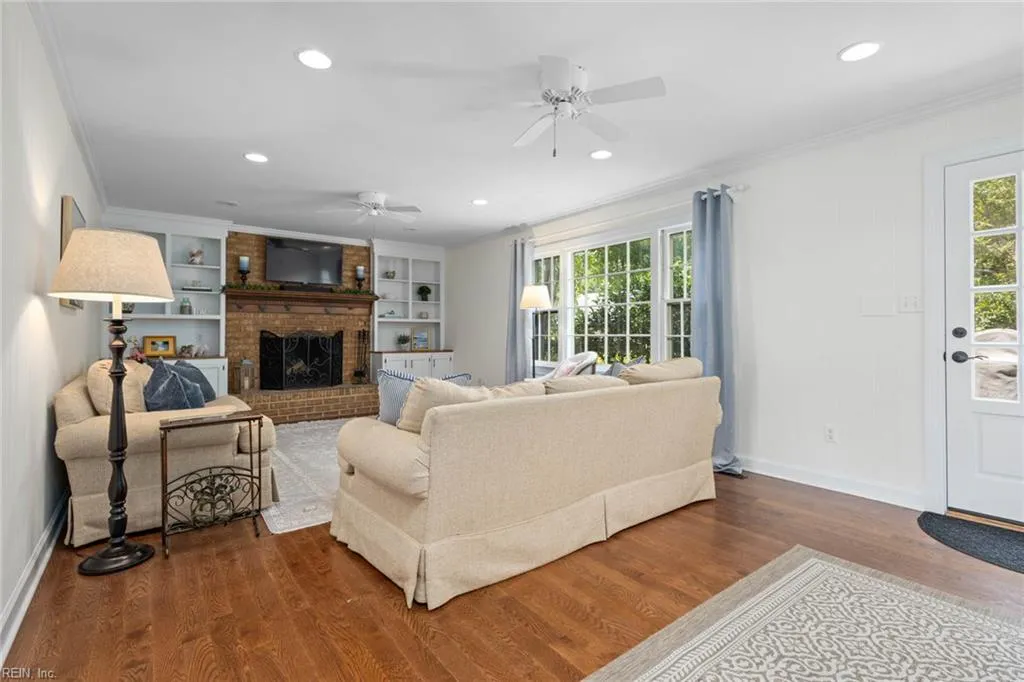 Virginia Beach, Virginia 23454, United States, 5 Bedrooms Bedrooms, ,4 BathroomsBathrooms,Residential,Active,145277