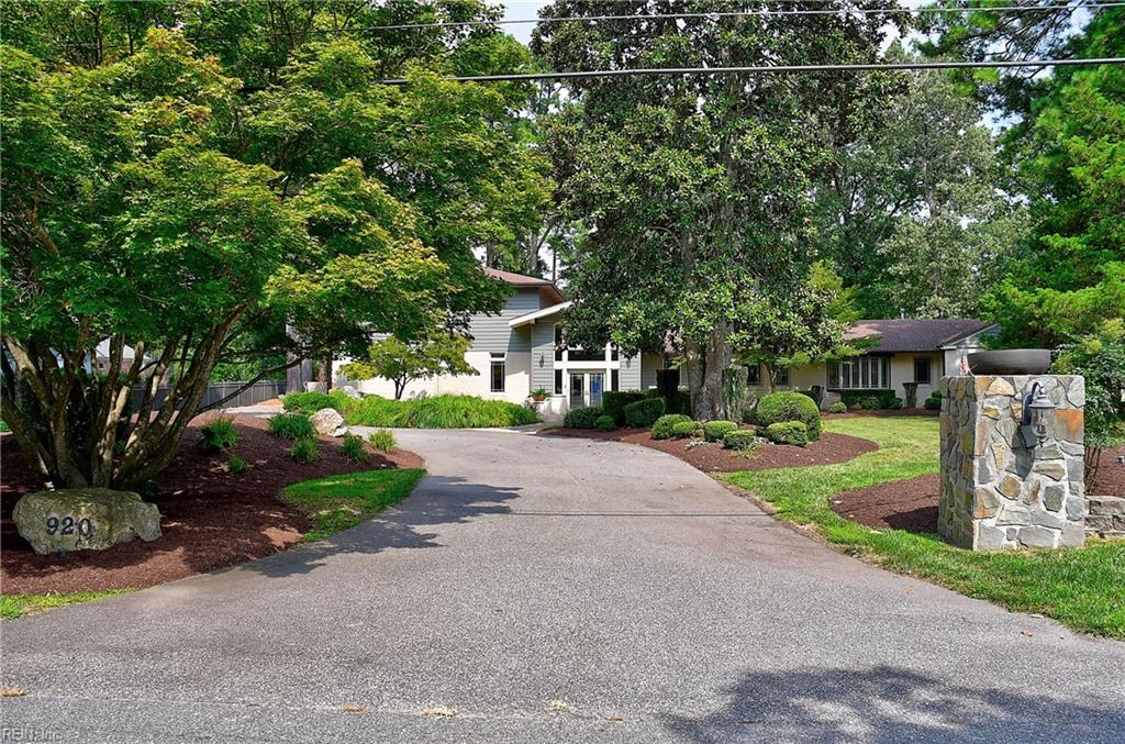 920 Cardinal RD