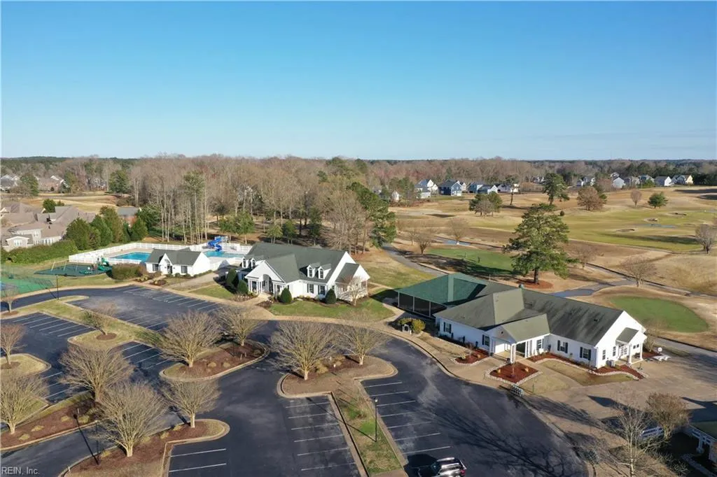 Smithfield, Virginia 23430, United States, 6 Bedrooms Bedrooms, ,4 BathroomsBathrooms,Residential,Active,174645