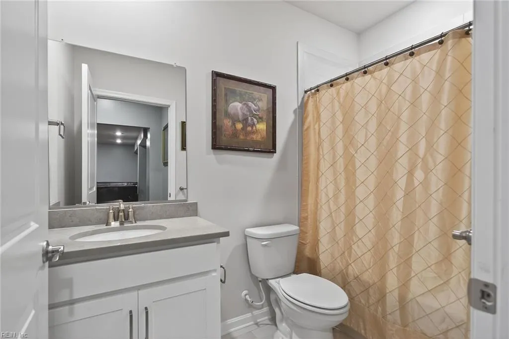 Smithfield, Virginia 23430, United States, 6 Bedrooms Bedrooms, ,4 BathroomsBathrooms,Residential,Active,174645