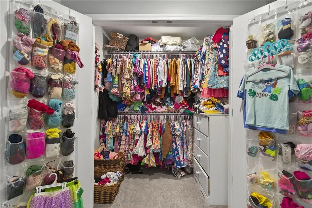 Smithfield, Virginia 23430, United States, 6 Bedrooms Bedrooms, ,4 BathroomsBathrooms,Residential,Active,174645