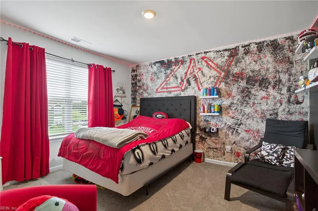 Smithfield, Virginia 23430, United States, 6 Bedrooms Bedrooms, ,4 BathroomsBathrooms,Residential,Active,174645