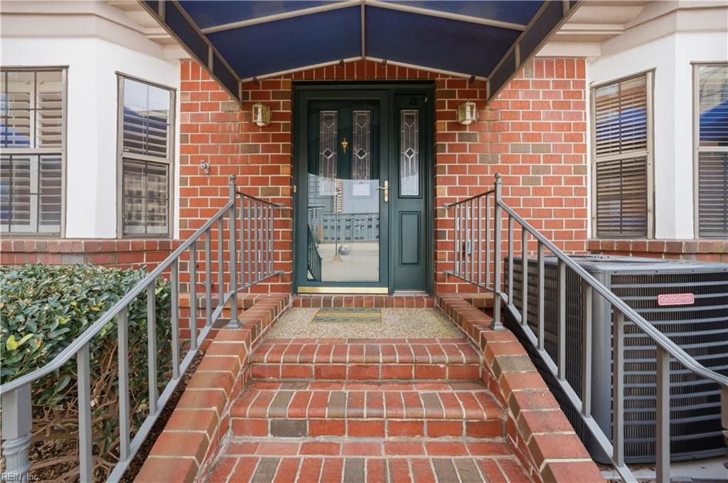 Photo of 475 Water Street #212, Portsmouth, VA 23704 (MLS # 10621397)