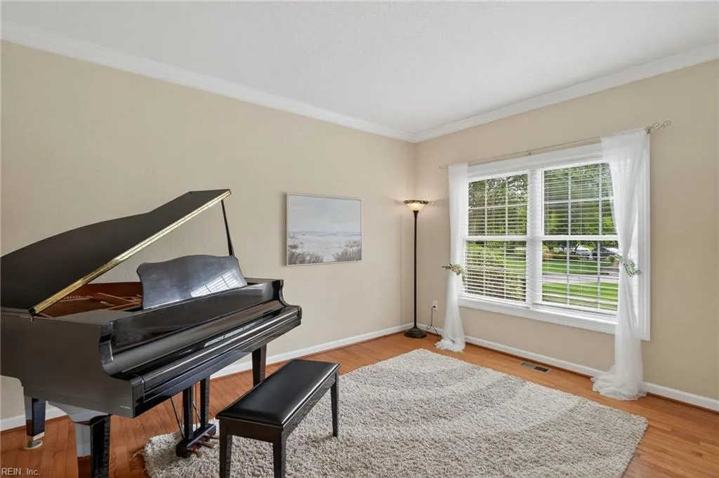 Virginia Beach, Virginia 23456, United States, 6 Bedrooms Bedrooms, ,4 BathroomsBathrooms,Residential,Active,196340