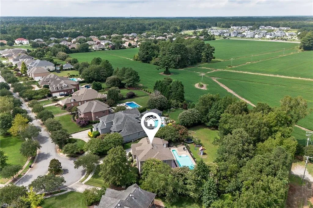 Virginia Beach, Virginia 23456, United States, 6 Bedrooms Bedrooms, ,4 BathroomsBathrooms,Residential,Active,196340