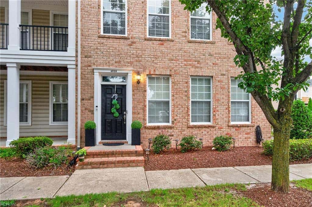 Photo of 4828 Almandine Avenue, Virginia Beach, VA 23462 (MLS # 10648055)