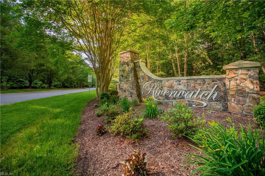 Photo of 7673 Riverwatch Drive, Gloucester, VA 23061 (MLS # 10650445)