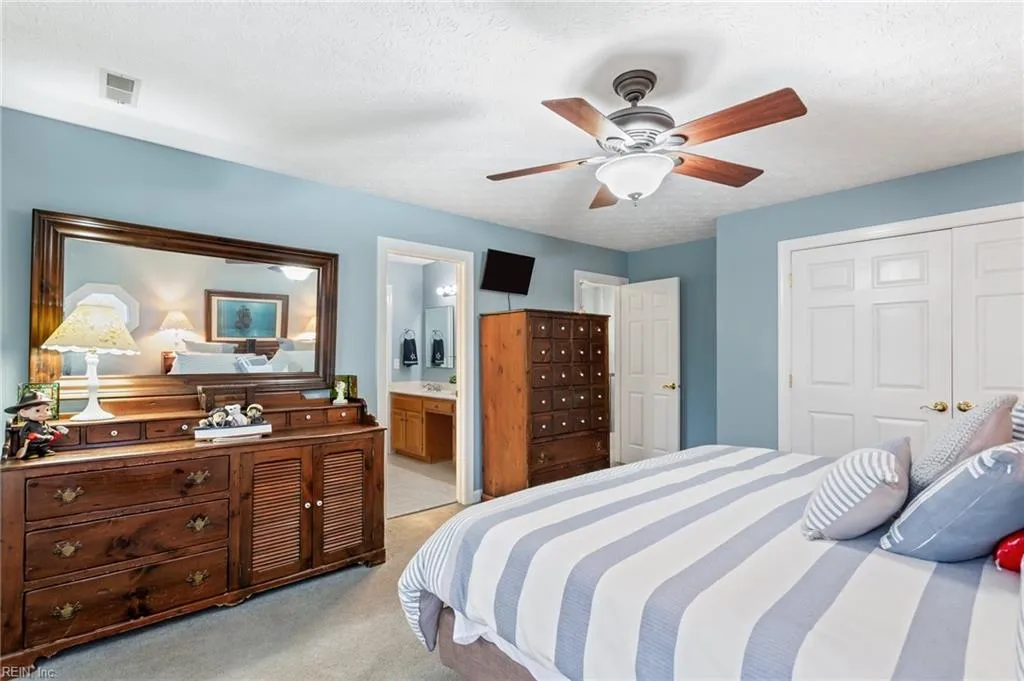 Smithfield, Virginia 23430, United States, 5 Bedrooms Bedrooms, ,4 BathroomsBathrooms,Residential,Active,89033