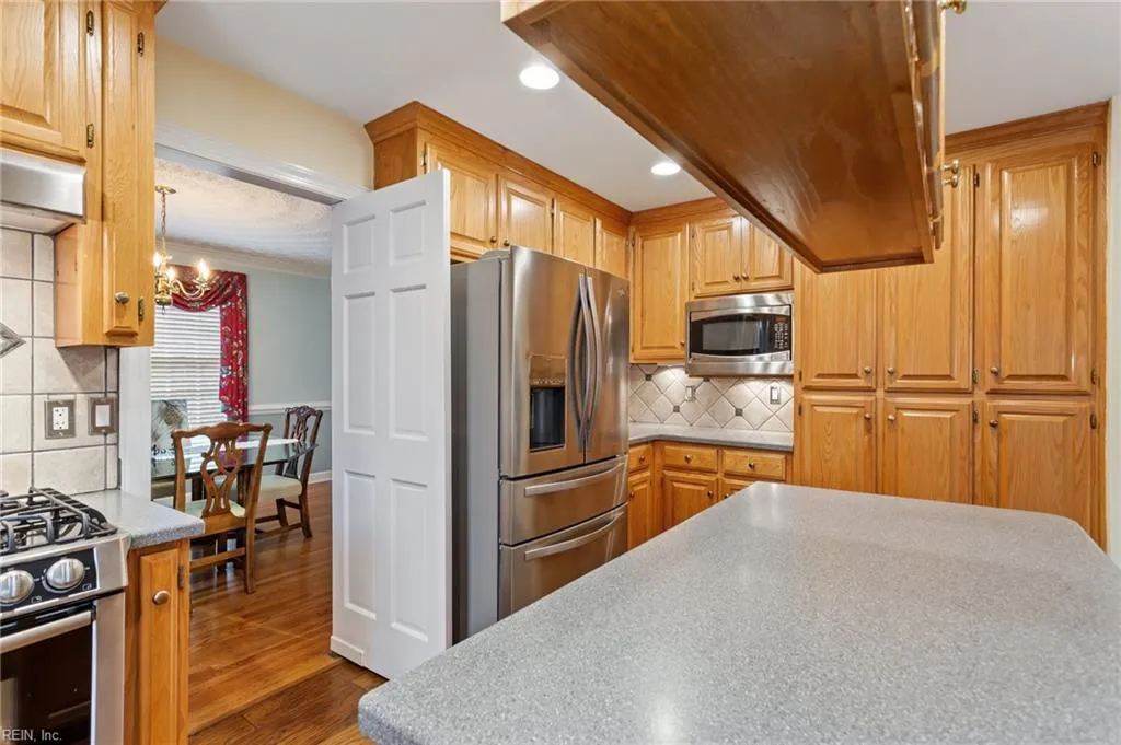 Smithfield, Virginia 23430, United States, 5 Bedrooms Bedrooms, ,4 BathroomsBathrooms,Residential,Active,89033