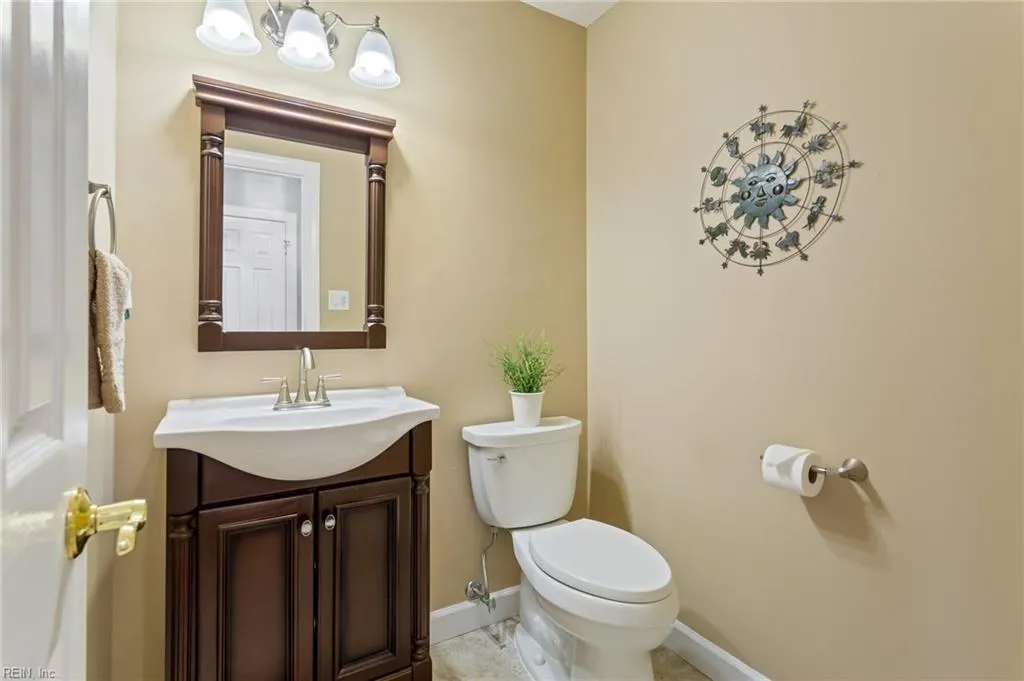 Smithfield, Virginia 23430, United States, 5 Bedrooms Bedrooms, ,4 BathroomsBathrooms,Residential,Active,89033