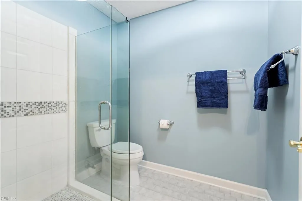 Smithfield, Virginia 23430, United States, 5 Bedrooms Bedrooms, ,4 BathroomsBathrooms,Residential,Active,89033