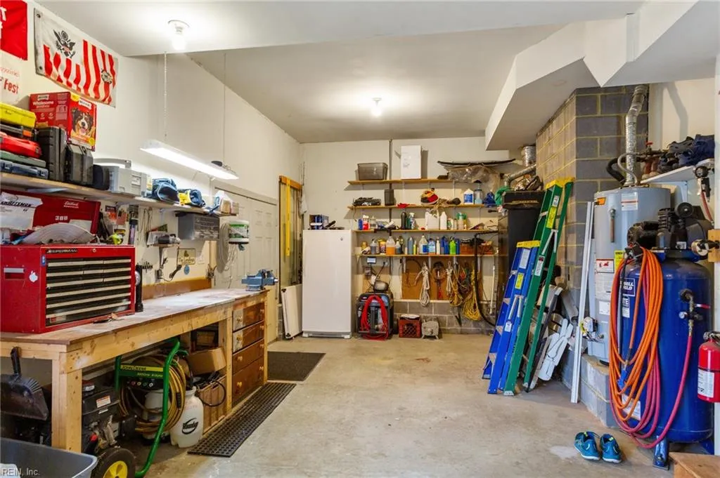 Smithfield, Virginia 23430, United States, 5 Bedrooms Bedrooms, ,4 BathroomsBathrooms,Residential,Active,89033