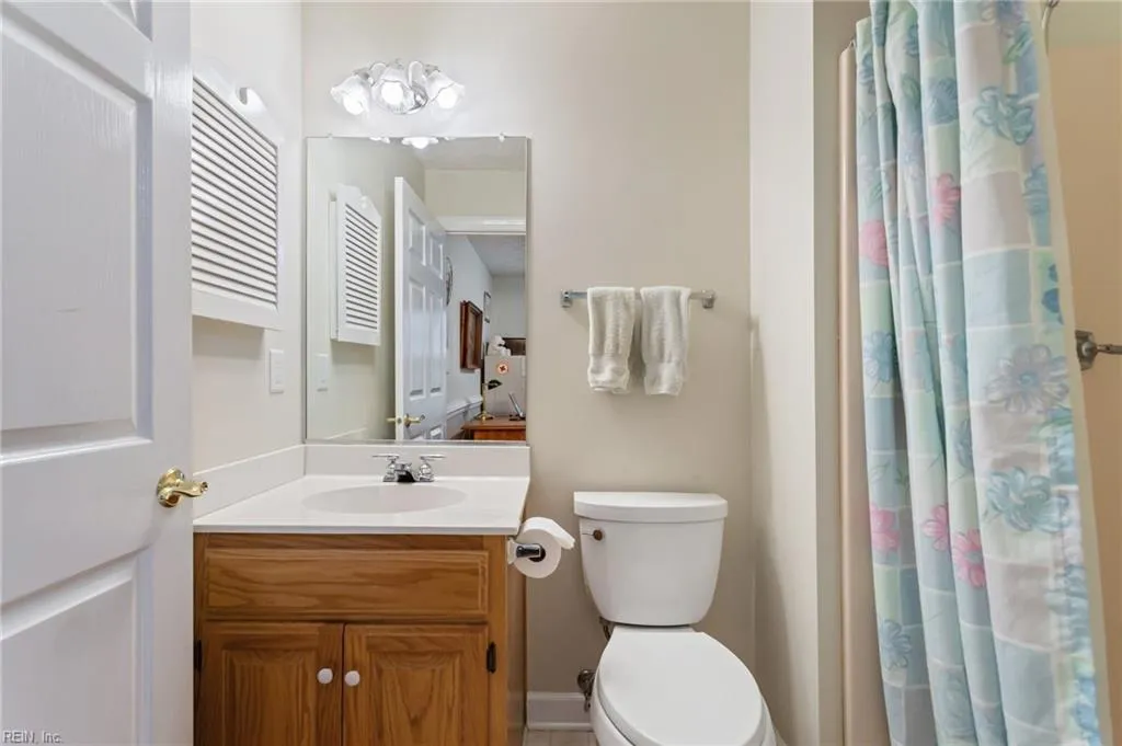 Smithfield, Virginia 23430, United States, 5 Bedrooms Bedrooms, ,4 BathroomsBathrooms,Residential,Active,89033