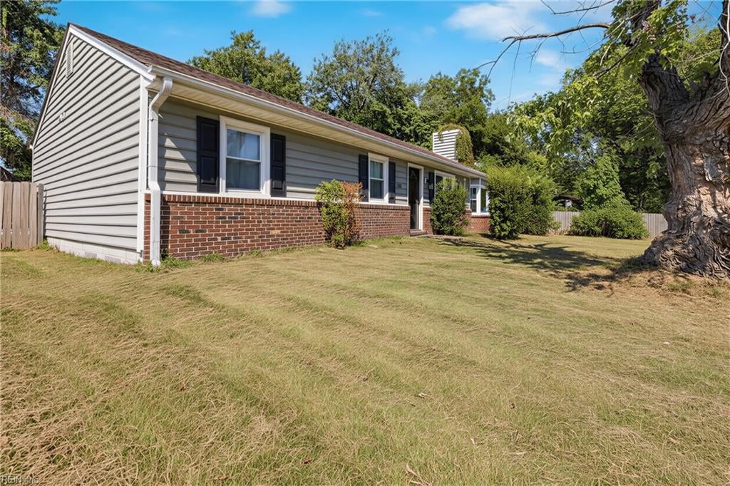 Photo of 1128 Sir Galahad Drive, Chesapeake, VA 23323 (MLS # 10653187)