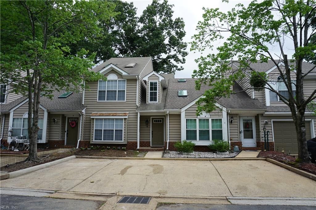 Photo of 6 Hawthorn Place, Hampton, VA 23666 (MLS # 10636150)