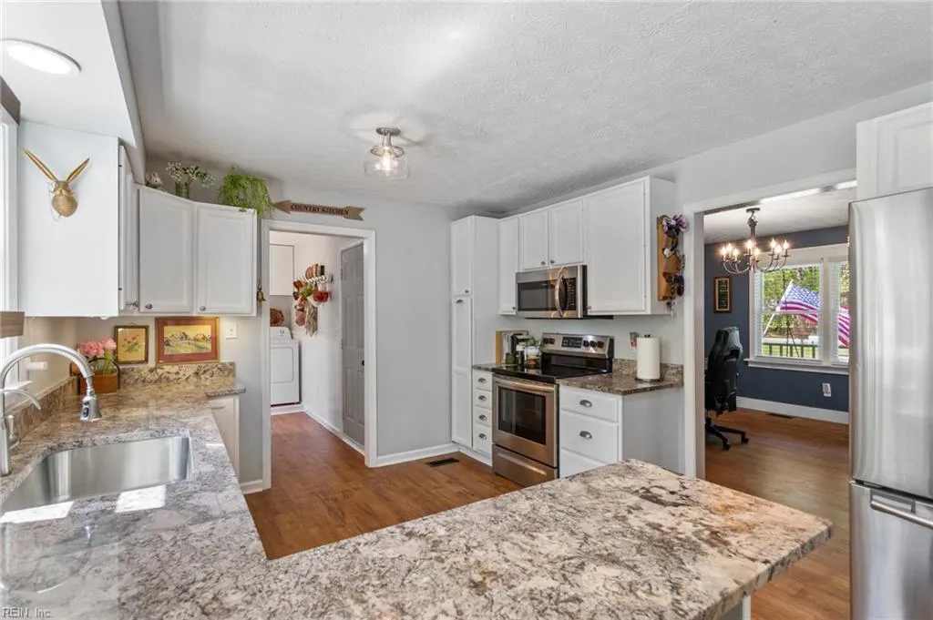 Smithfield, Virginia 23430, United States, 4 Bedrooms Bedrooms, ,3 BathroomsBathrooms,Residential,Active,113282