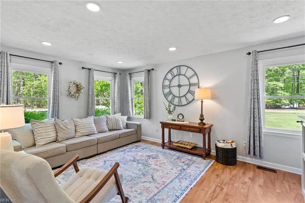 Smithfield, Virginia 23430, United States, 4 Bedrooms Bedrooms, ,3 BathroomsBathrooms,Residential,Active,113282