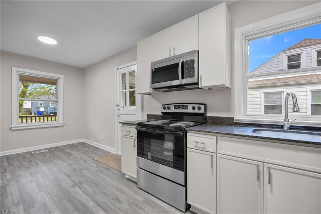 Photo of 2504 Cromwell Drive, Norfolk, VA 23509 (MLS # 10610603)