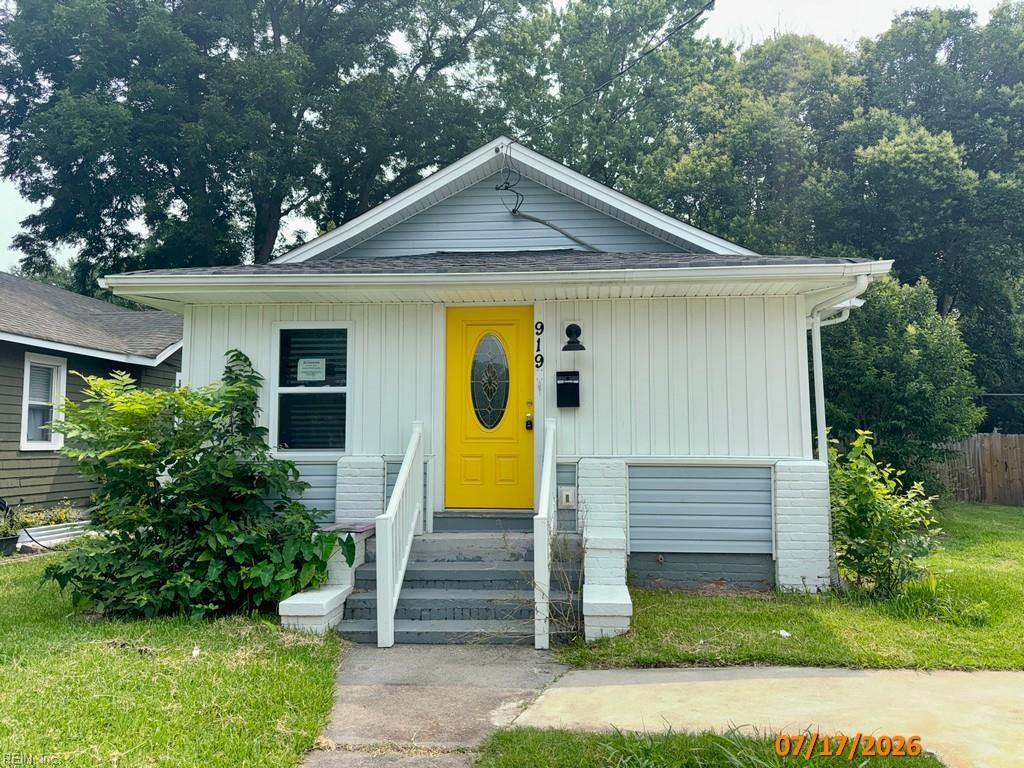Photo of 919 Decatur Street, Chesapeake, VA 23324 (MLS # 10644864)