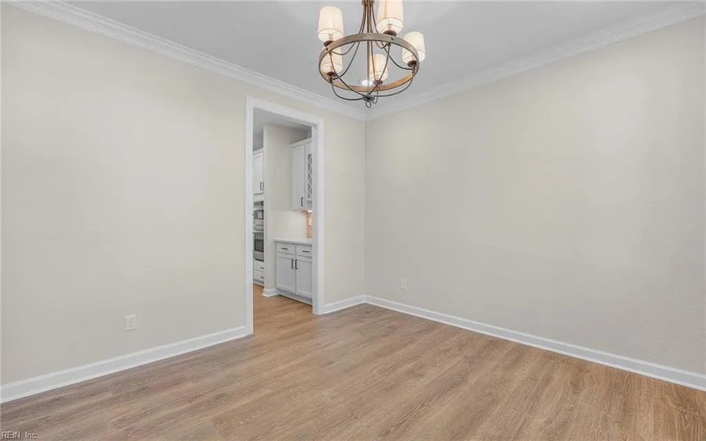 Suffolk, Virginia 23434, United States, 6 Bedrooms Bedrooms, ,4 BathroomsBathrooms,Residential,Active,187513