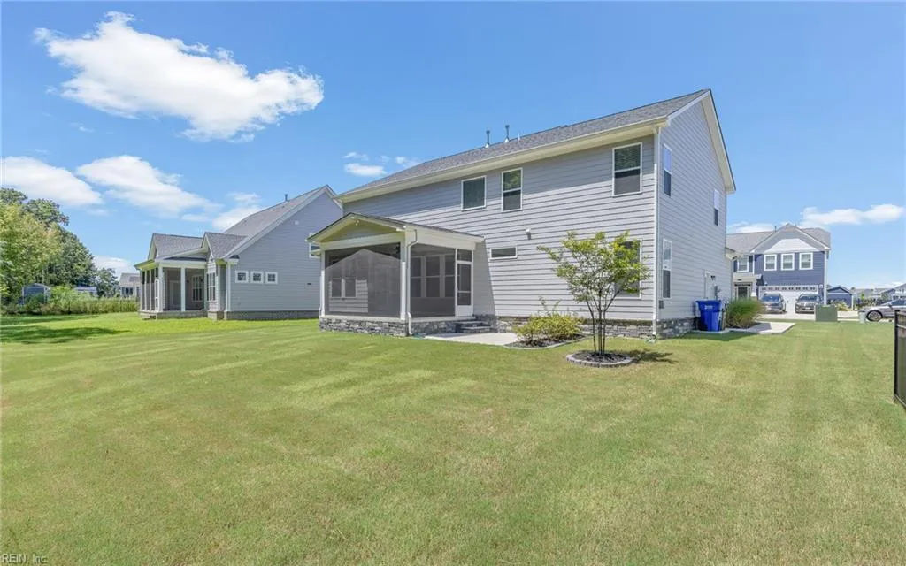 Suffolk, Virginia 23434, United States, 6 Bedrooms Bedrooms, ,4 BathroomsBathrooms,Residential,Active,187513