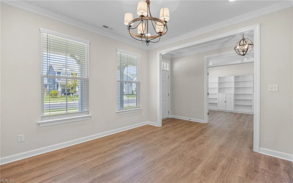 Suffolk, Virginia 23434, United States, 6 Bedrooms Bedrooms, ,4 BathroomsBathrooms,Residential,Active,187513