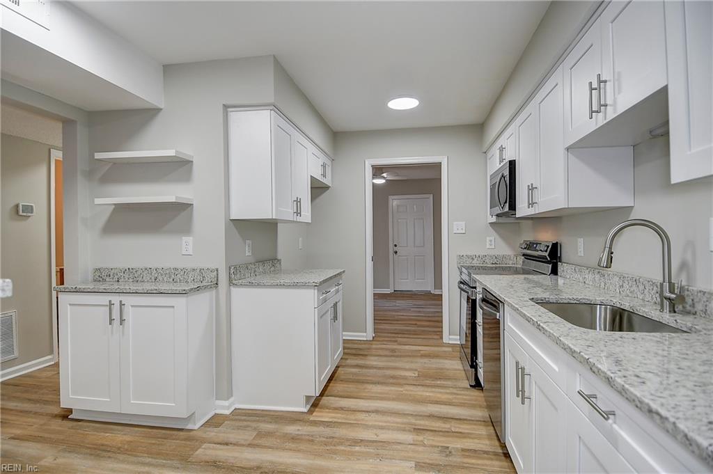 1204 Captain Adams CT