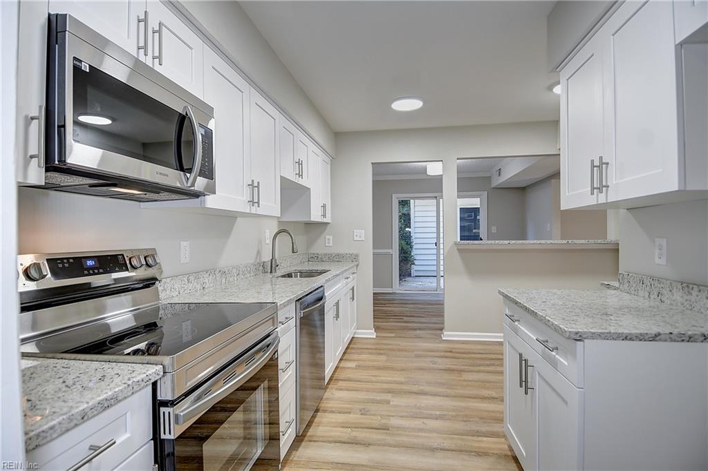 1204 Captain Adams CT