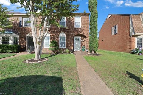 984 Colonial Meadows WAY Virginia Beach VA 23454