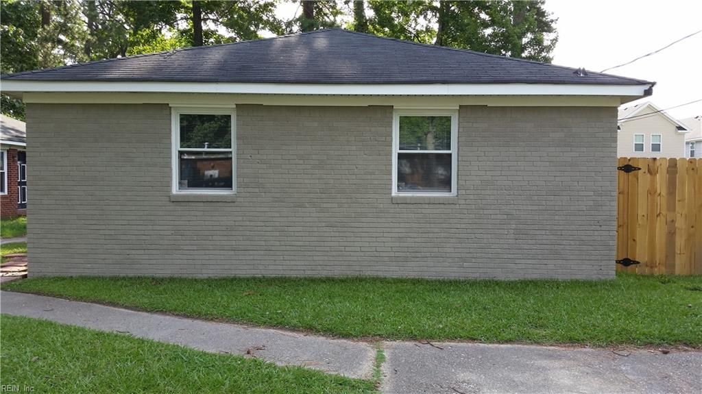 Photo of 116 S Corwood Avenue, Virginia Beach, VA 23452 (MLS # 10624678)