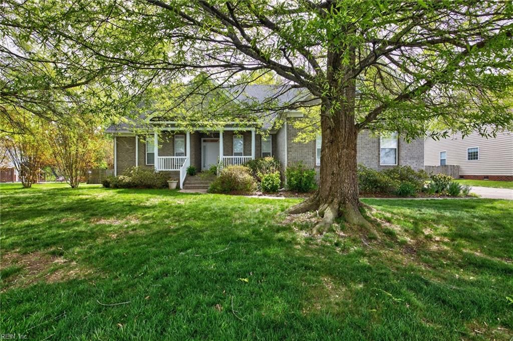 Photo of 1121 Driver Pointe Court, Suffolk, VA 23435 (MLS # 10629102)