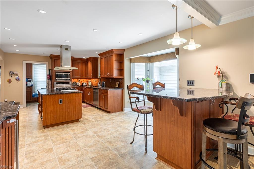 5920 Woodhaven CT
