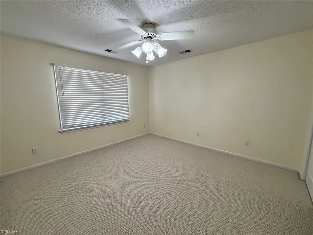 Chesapeake, Virginia 23320, United States, 3 Bedrooms Bedrooms, ,3 BathroomsBathrooms,Residential,Active,171060