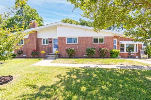 708 Houdon LN Virginia Beach VA 23455