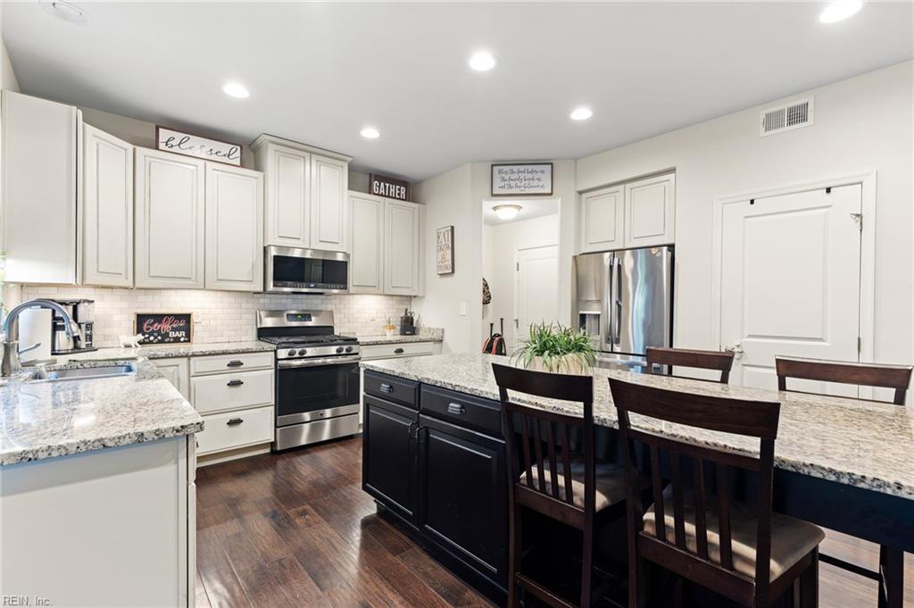 304 Michael Selby DR