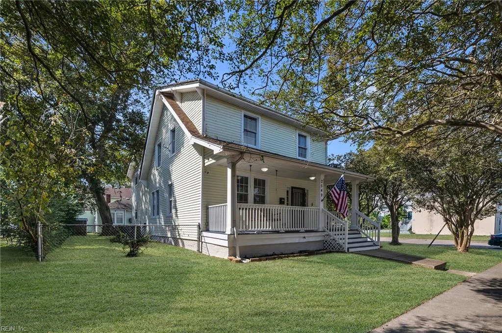 2549 Ballentine Boulevard