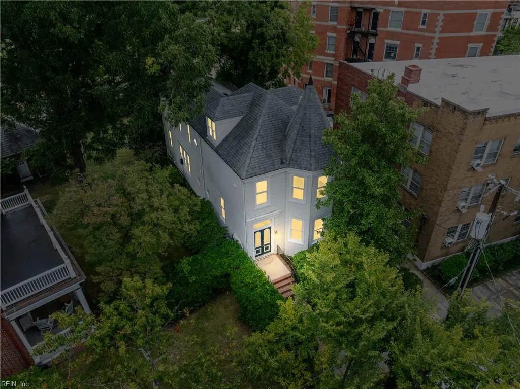 Norfolk, Virginia 23507, United States, 1 Bedroom Bedrooms, ,1 BathroomBathrooms,Residential,Active,201871