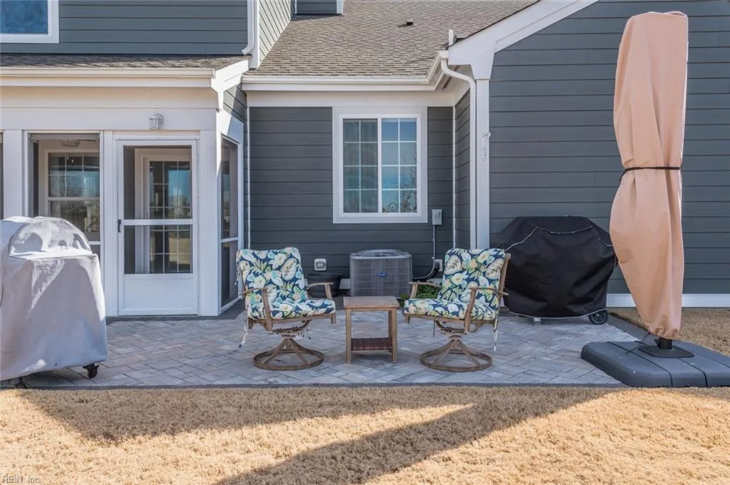 Suffolk, Virginia 23435, United States, 4 Bedrooms Bedrooms, ,3 BathroomsBathrooms,Residential,Pending,12359